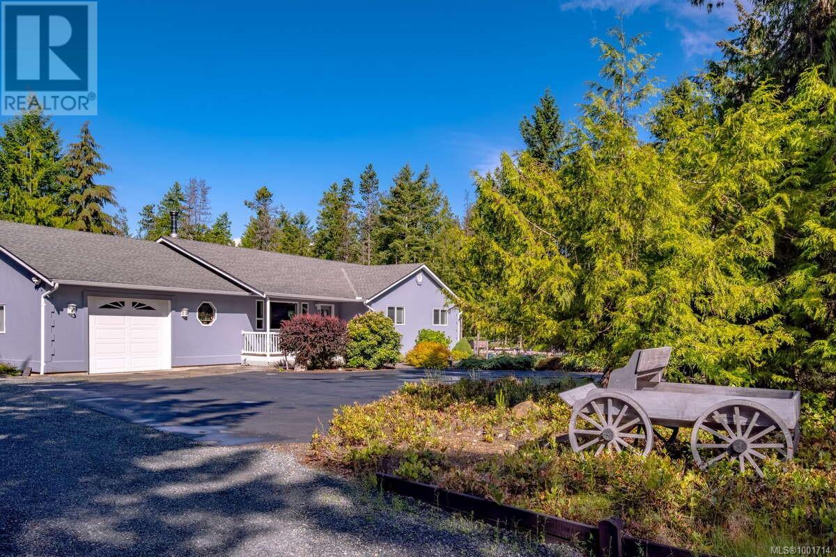 1356 Meadowood Way, Qualicum Beach, BC V9K 2S4