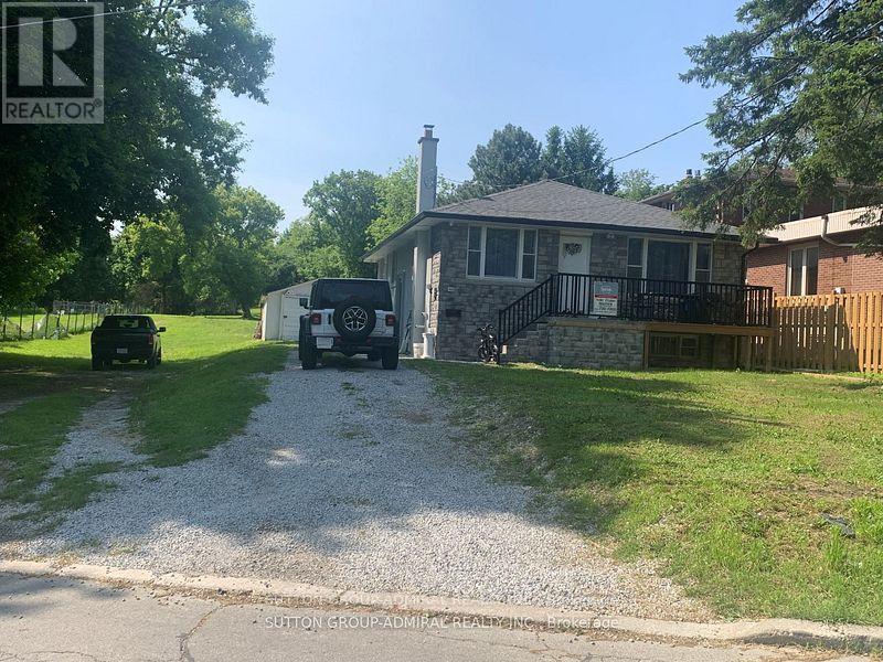 148 Rowntree Mill Rd S, Toronto Humber Summit, ON M9L 1C9