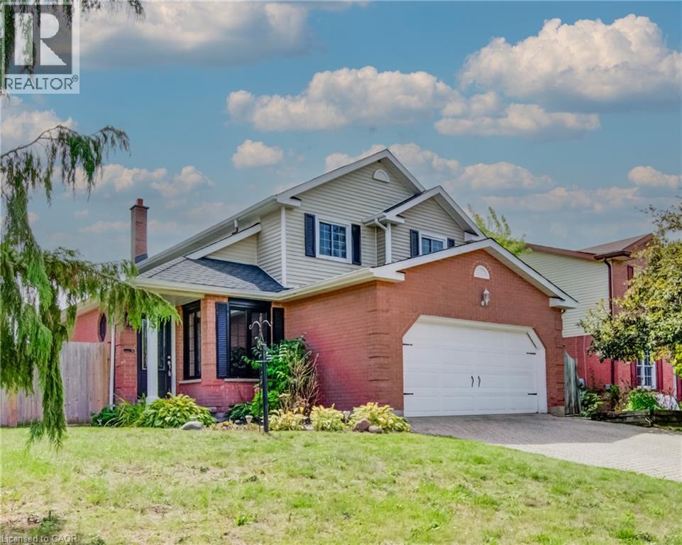 3 Westview Cres, Kitchener, ON N2N 2V7
