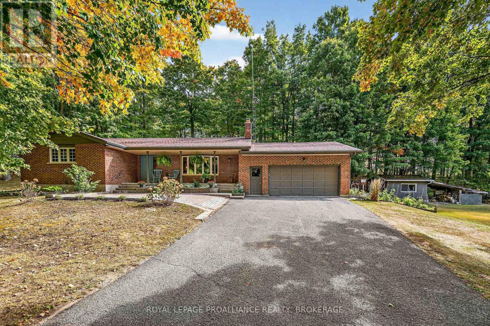 1445 Rickards Rd, South Frontenac, ON K0H 2L0