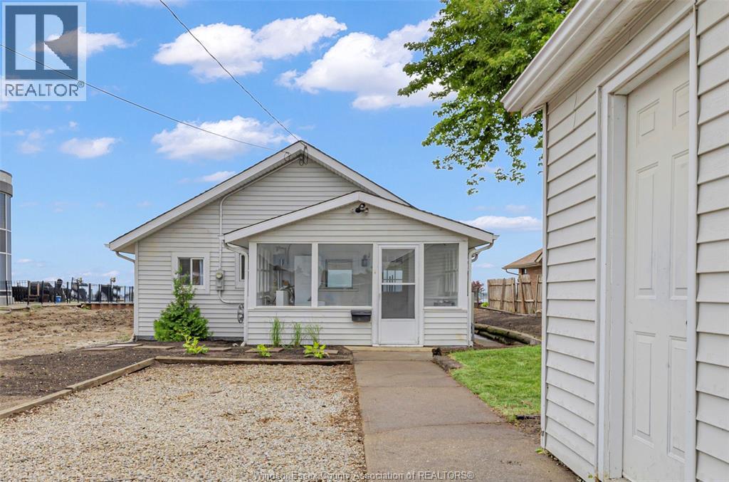 8266 Riverside Dr E, Windsor, ON N8S 1E6