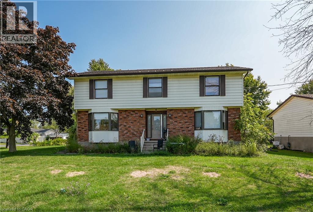 570 Buffalo Rd, Fort Erie, ON L2A 5G8