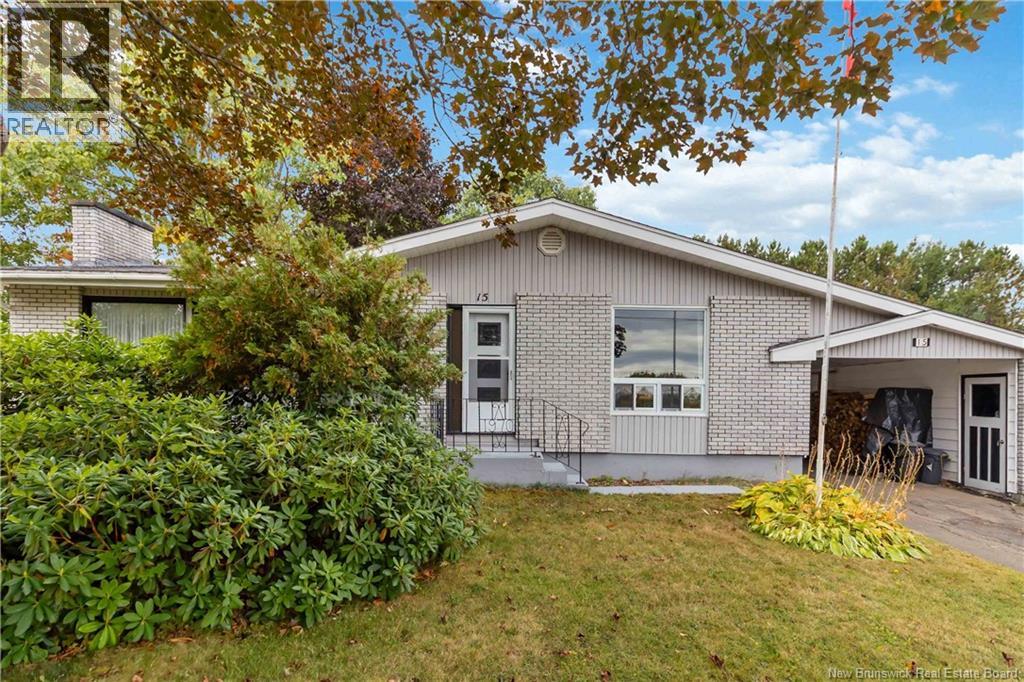 15 Canada St, Saint-antoine, NB E4V 1C4