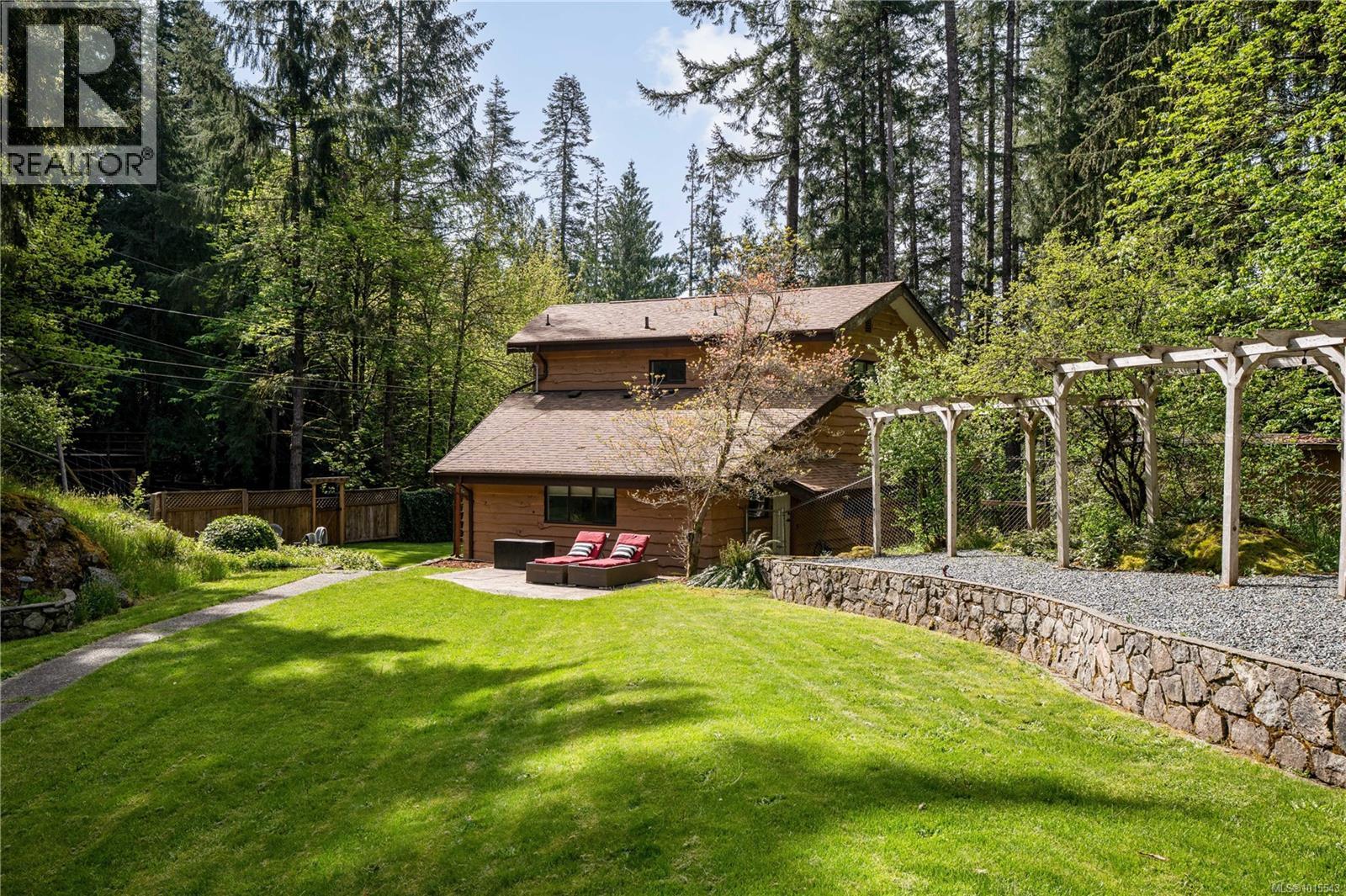 2446 Sommer Ln, Shawnigan Lake, BC V0R 2W1