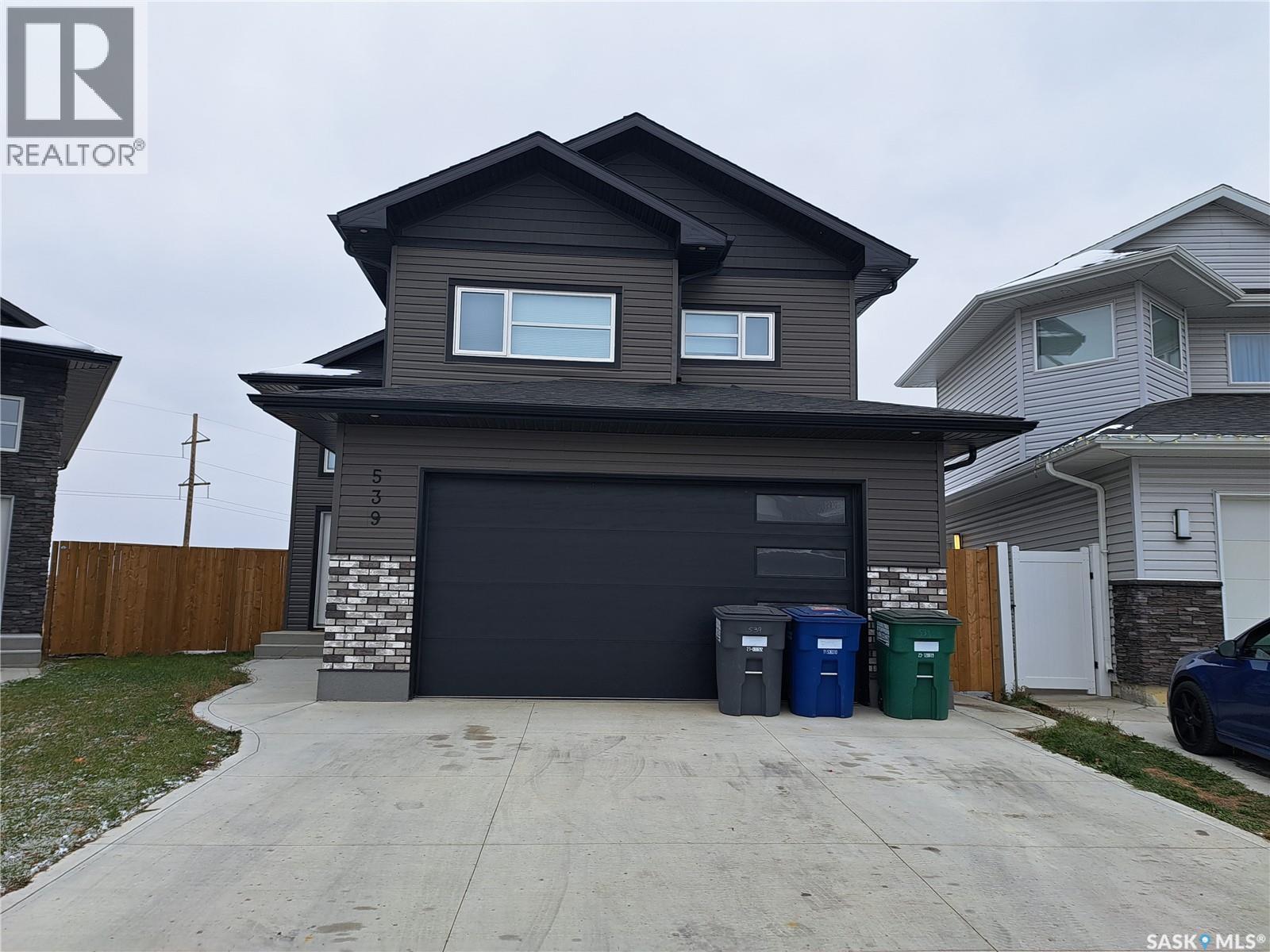 539 Ells Cres, Saskatoon, SK S7L 6K8