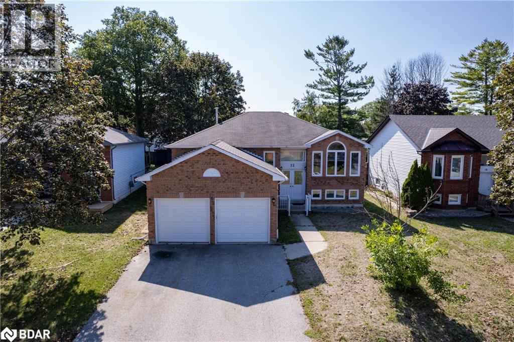 12 Langevin Dr, Wasaga Beach, ON L9Z 1C6