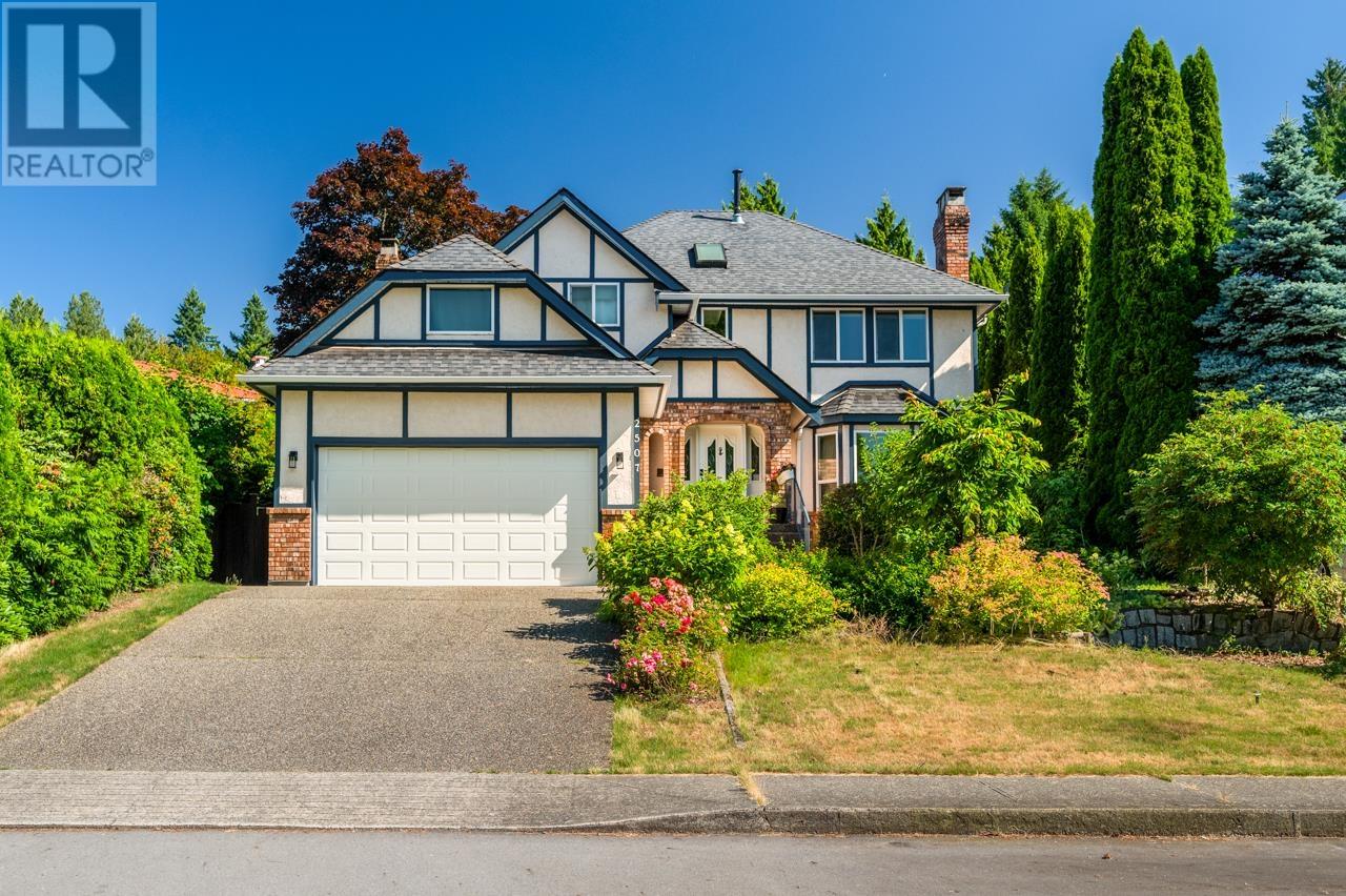 2507 Ashurst Ave, Coquitlam, BC V3K 5T5