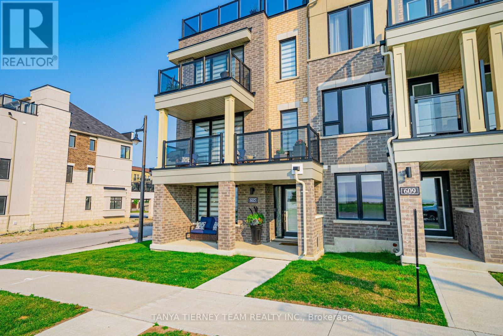605 Port Darlington Rd, Clarington, ON L1C 7G1