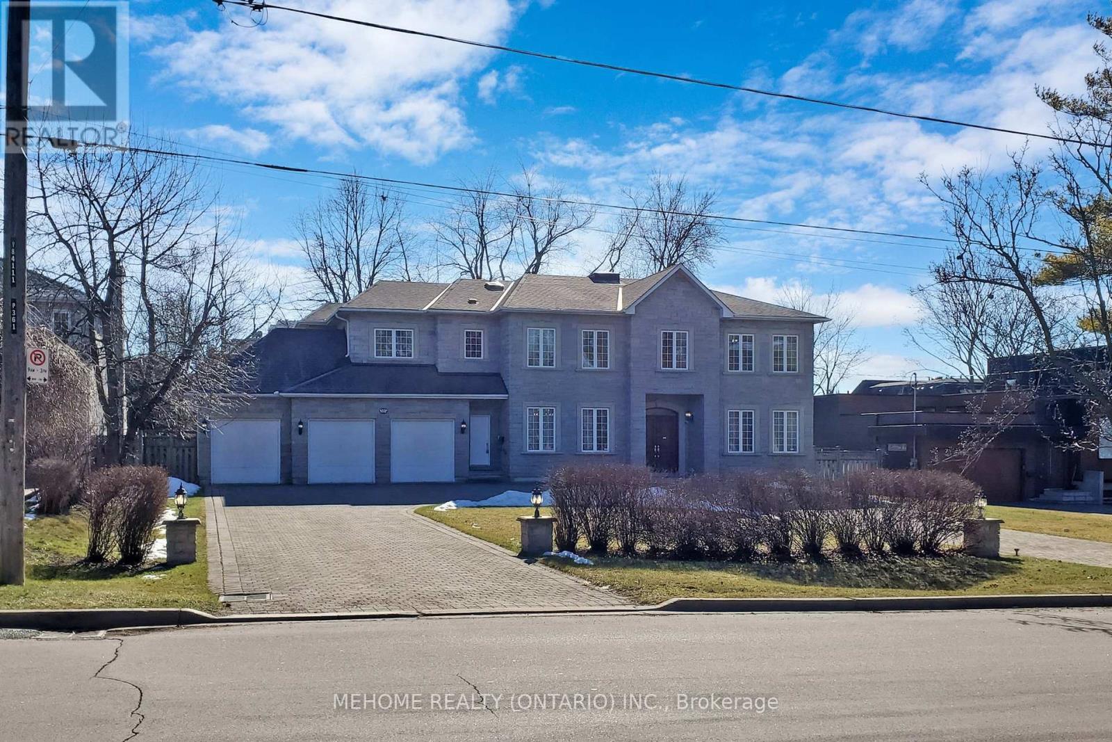 361 Spring Garden Ave, Toronto, ON M2N 3H4