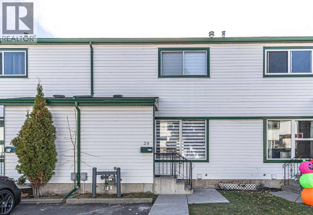 100 Pennsylvania Road Se Unit 39, Calgary, AB T2A 4Y8