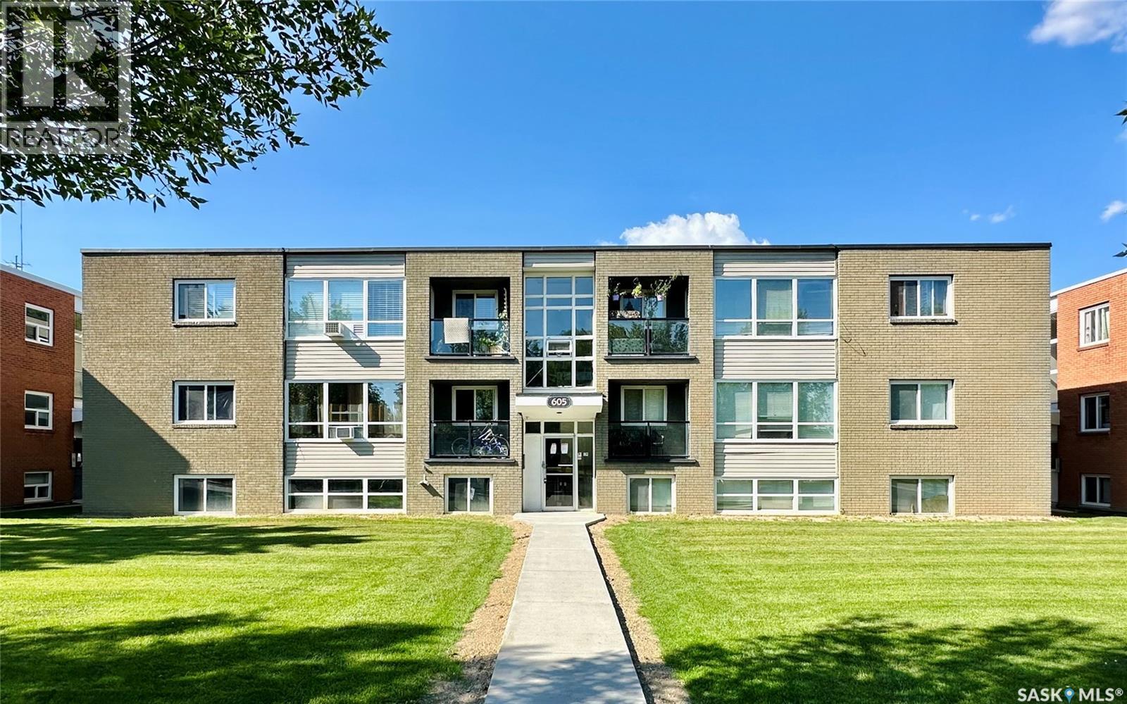 605 Wilson Crescent Unit 9, Saskatoon, SK S7J 2M2