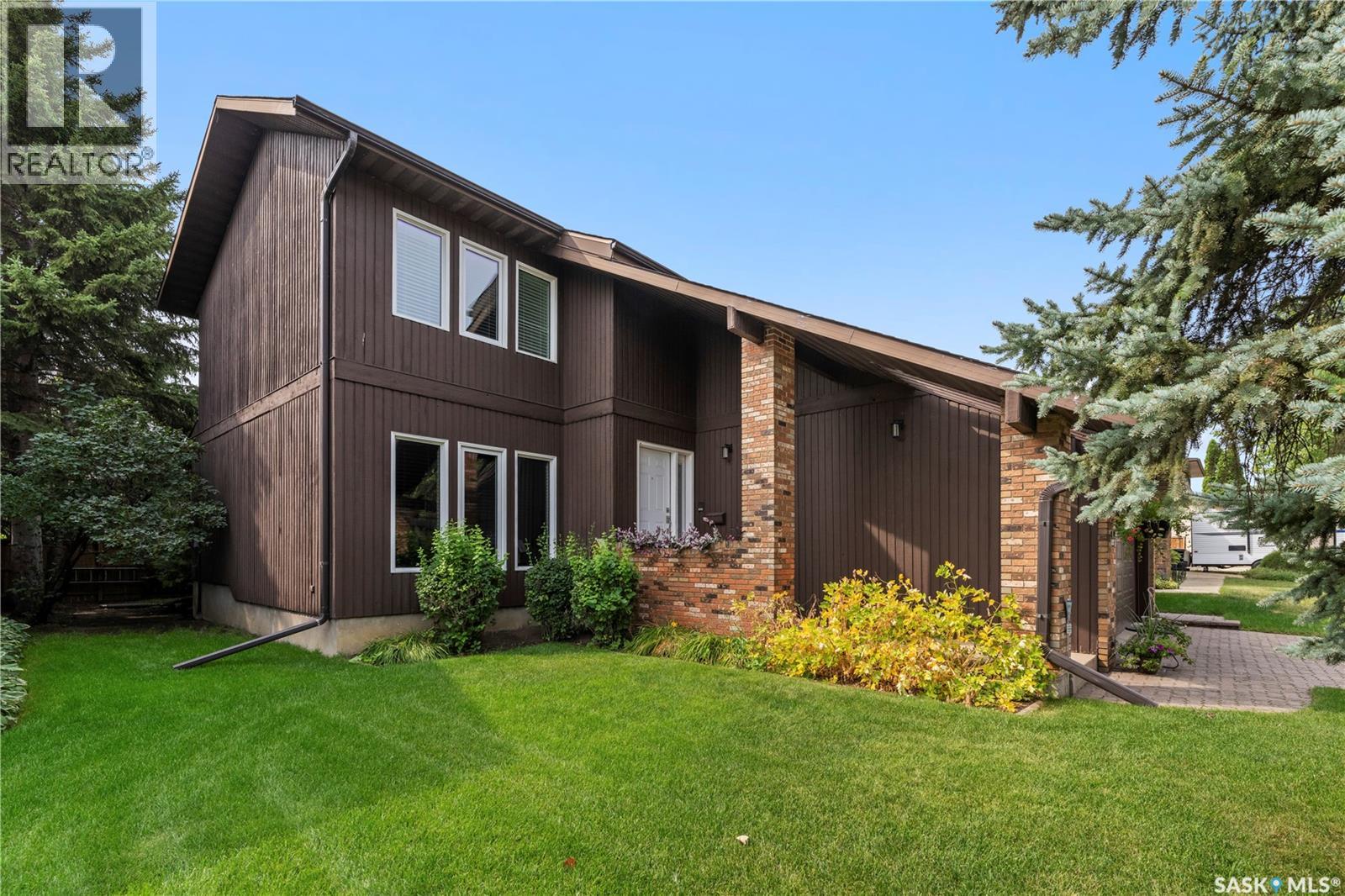 619 Frobisher Ter, Saskatoon, SK S7K 4Z1