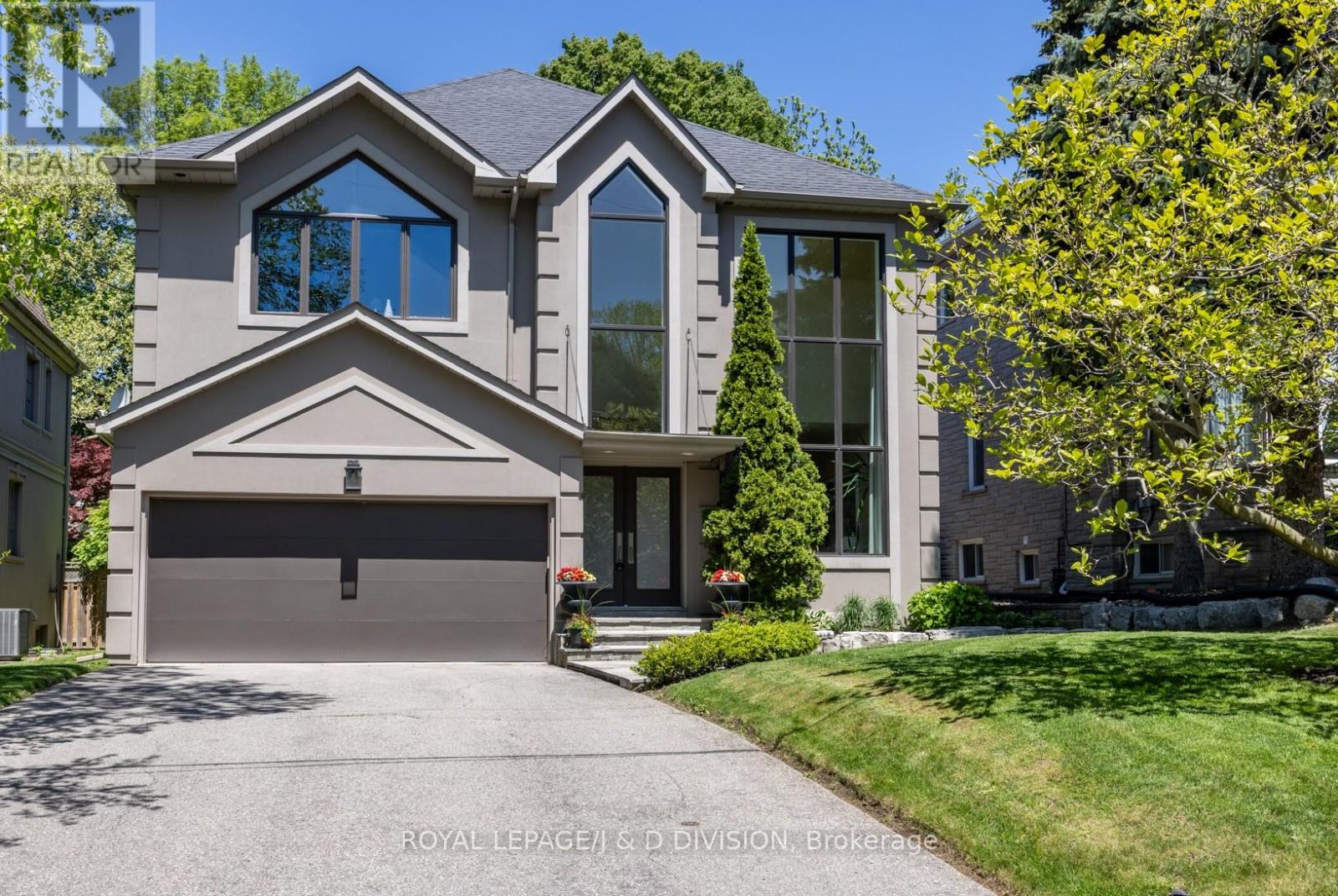 42 Munro Blvd, Toronto, ON M2P 1B9