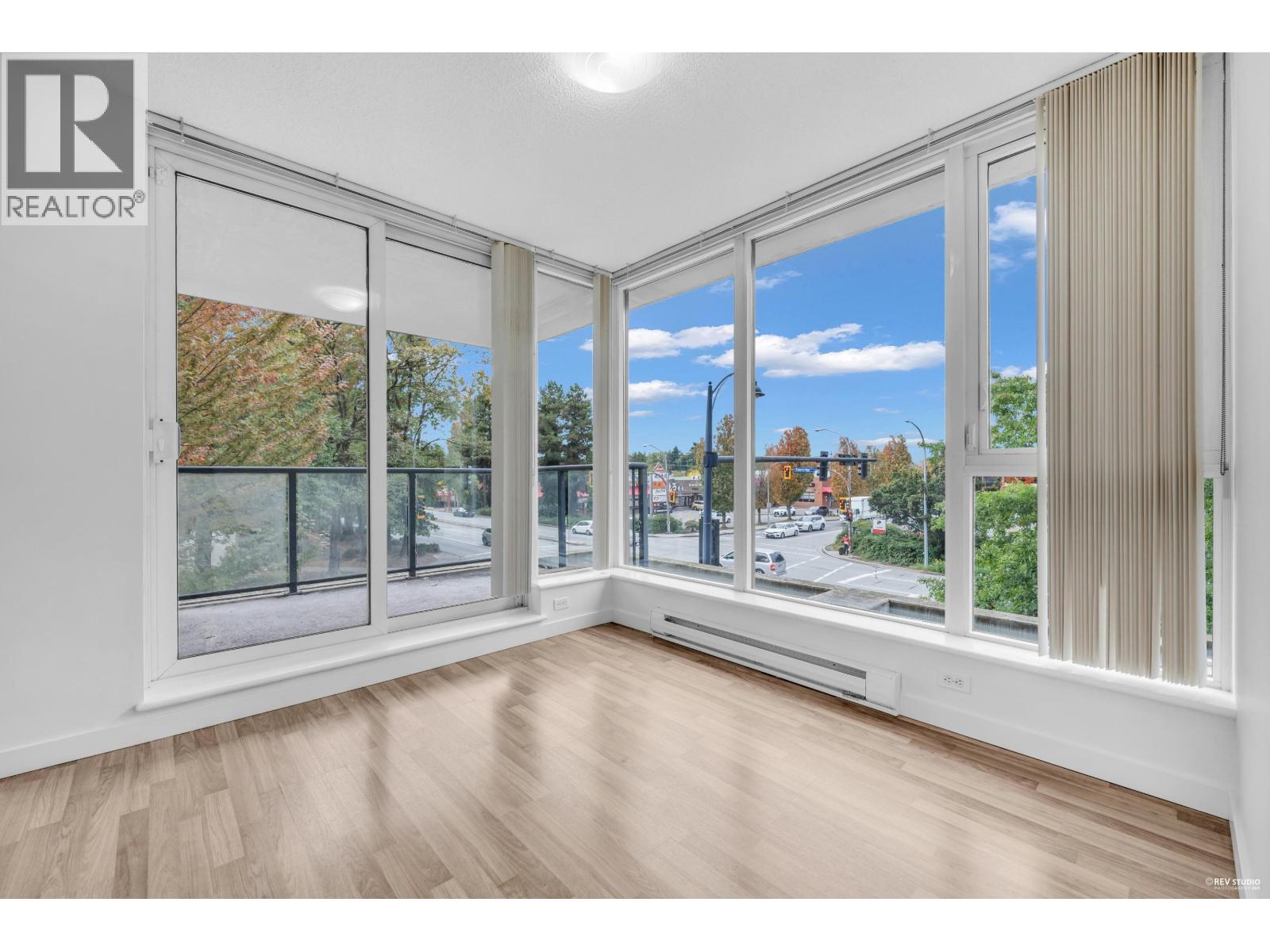 5028 Kwantlen Street Unit 301, Richmond, BC V6X 4K2
