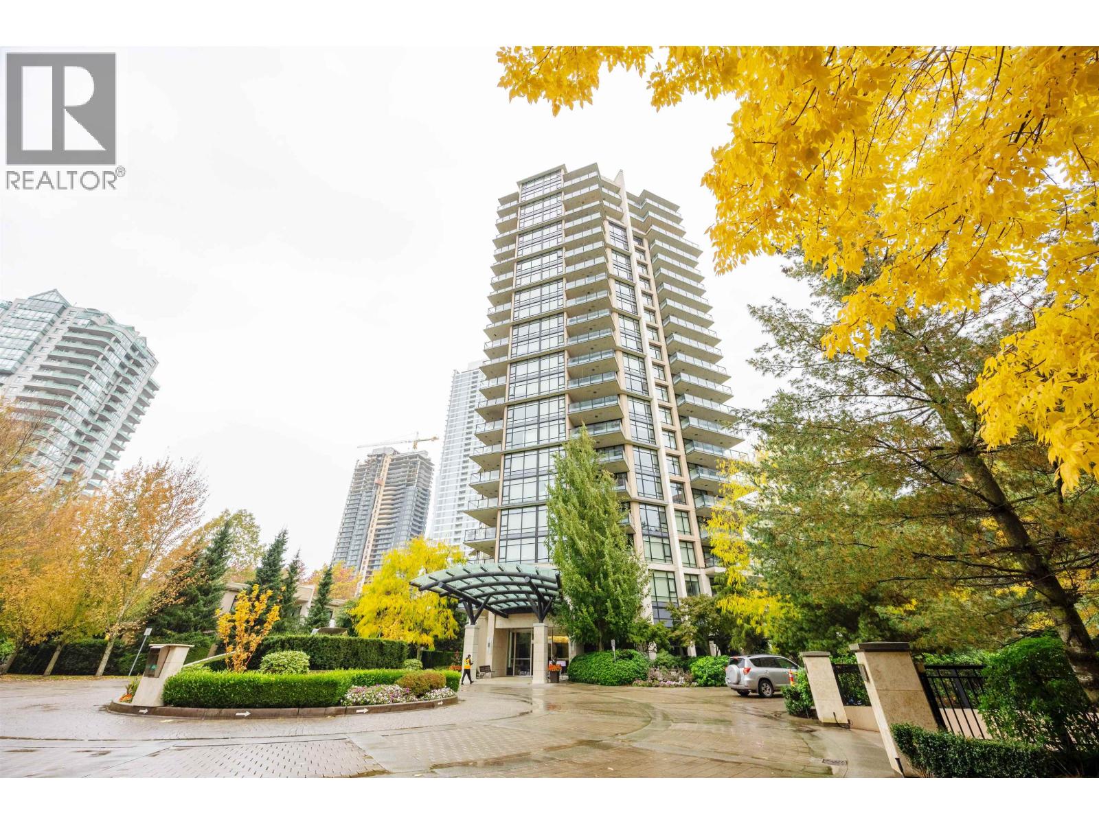 6168 Wilson Avenue Unit 205, Burnaby, BC V5H 0B2