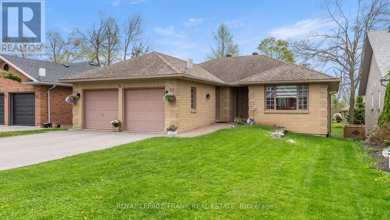 5 Hillview Dr, Kawartha Lakes, ON K0M 1A0