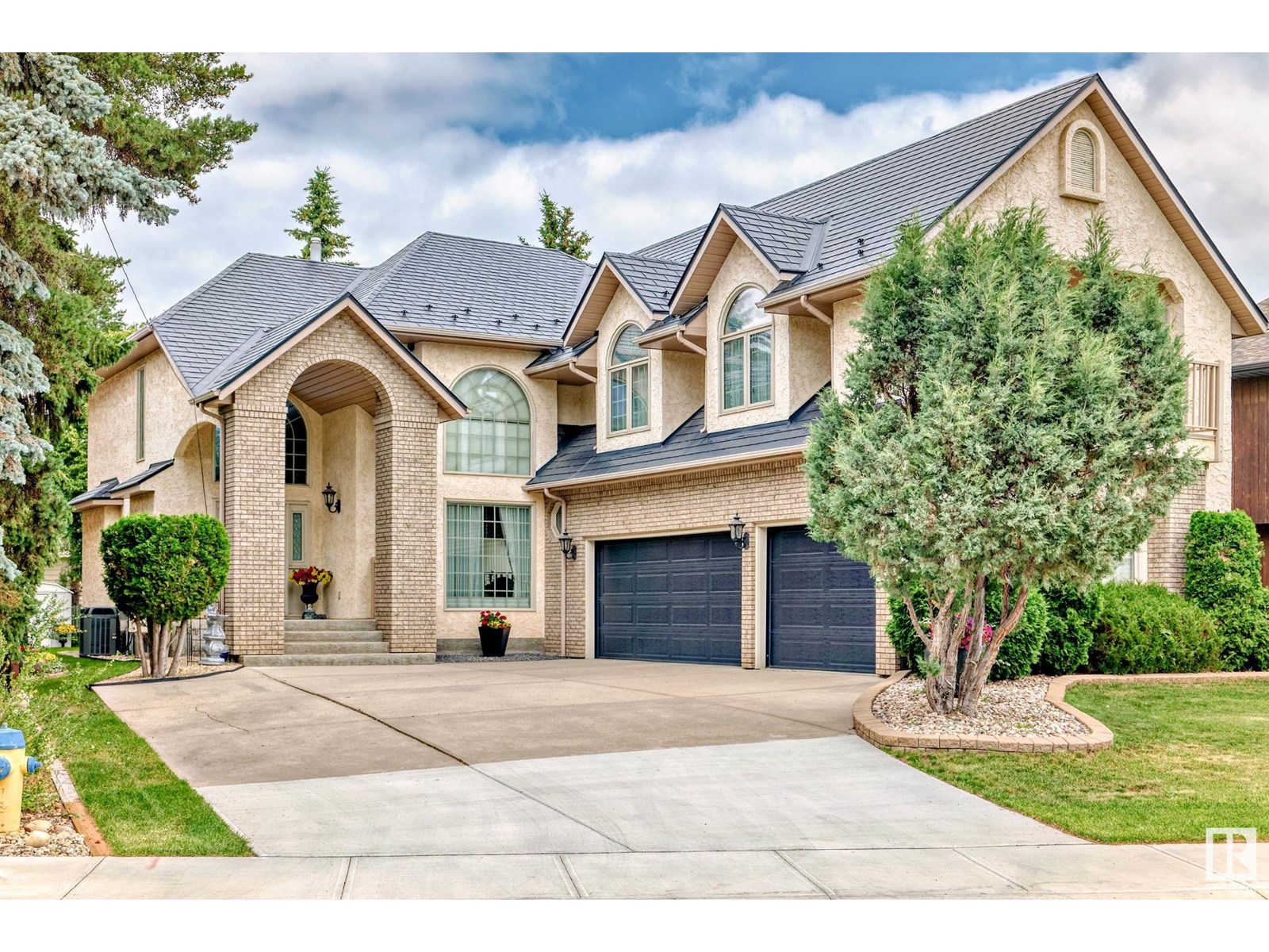 53 Av Nw Unit 17416, Edmonton, AB T6M 1C4