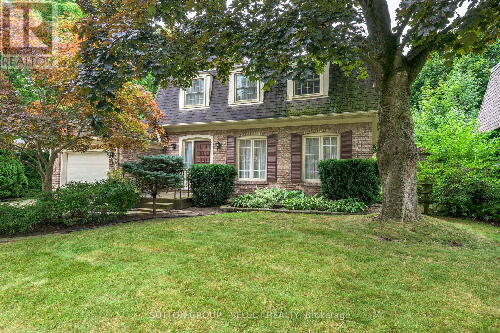 11 Tanglewood Ave, London, ON N6K 2B6