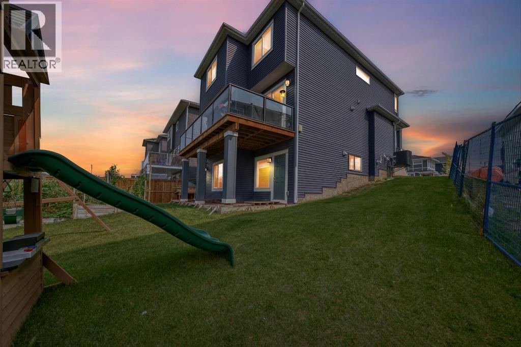 271 Chelsea Heath, Chestermere, AB T1X 2N4