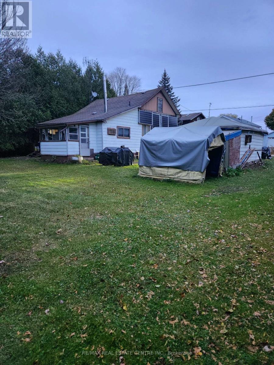 27 Scene St, Halton Hills Ac Acton, ON L7J 1A1