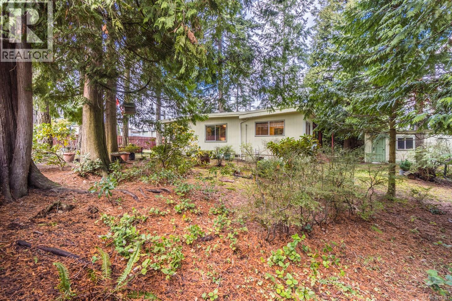 5515 Turner Rd, Nanaimo, BC V9T 5M4