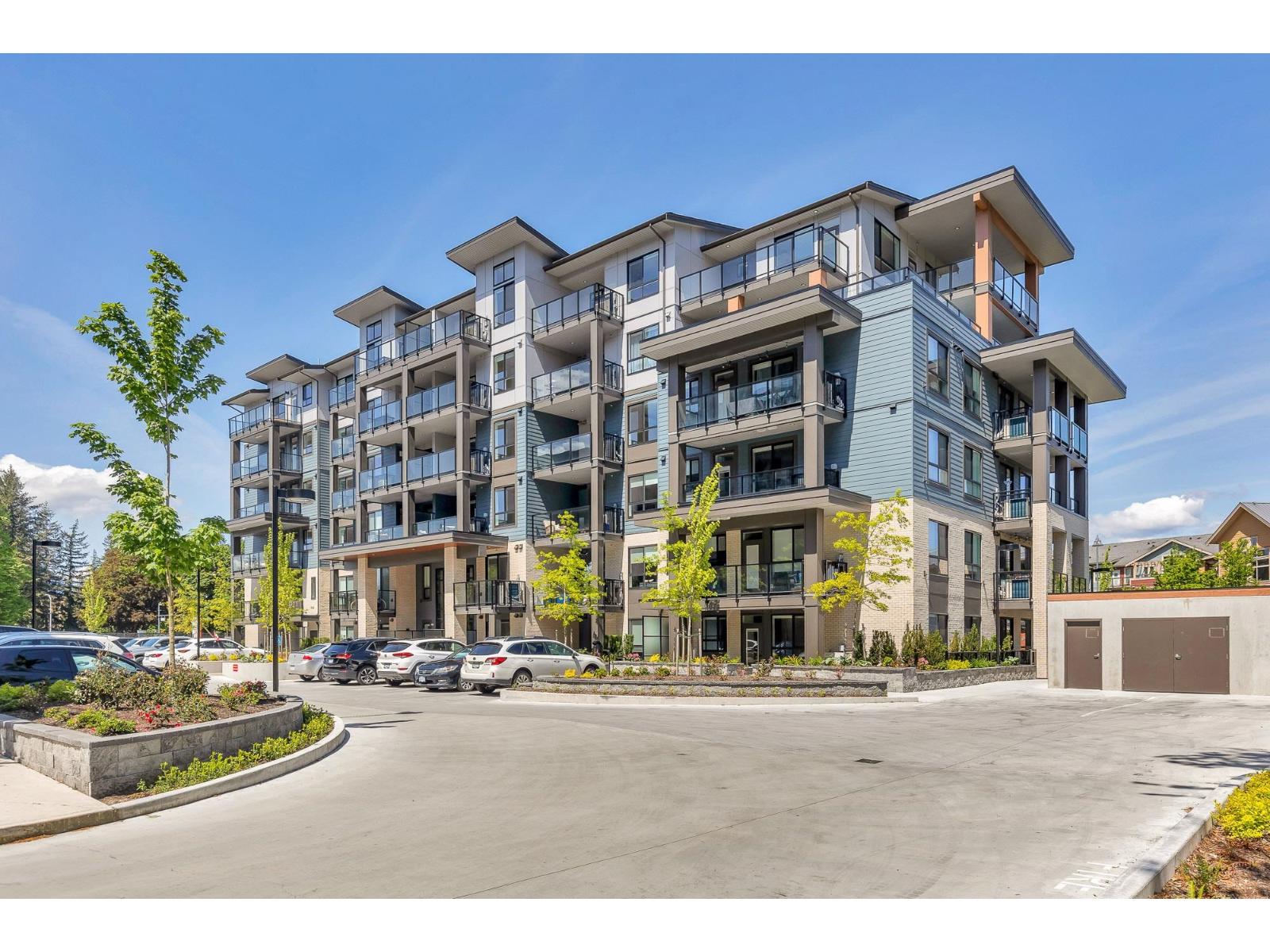 45497 Campus Drivegarrison Crossing Unit 611, Chilliwack, BC V2R 6L8