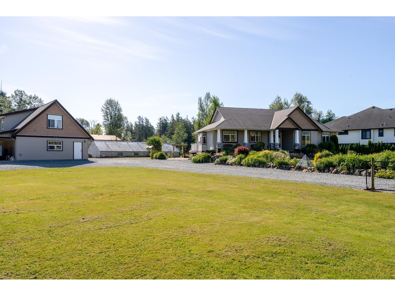 5728 Bradner Rd, Abbotsford, BC V4X 2P1
