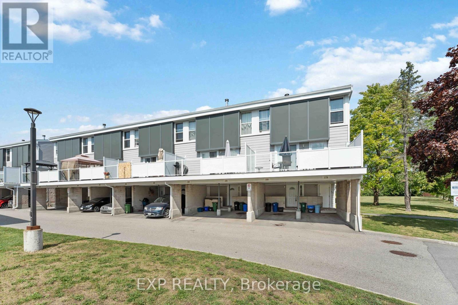 181 825 Cahill Dr W, Ottawa, ON K1V 9N8