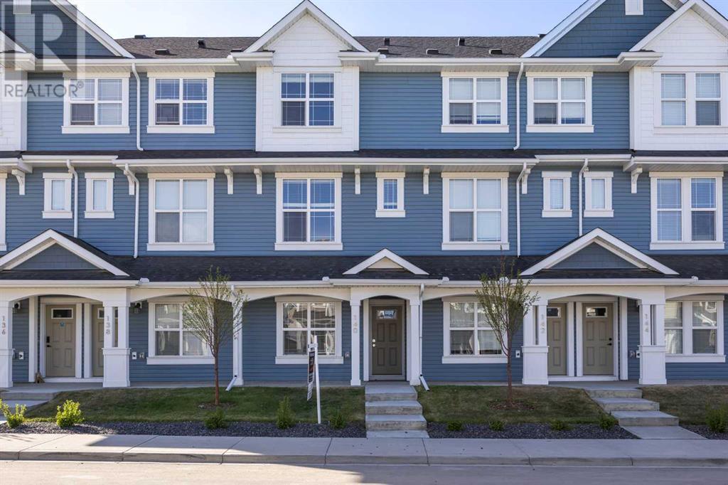 140 Copperleaf Way SE, Calgary, AB T2Z 5G5