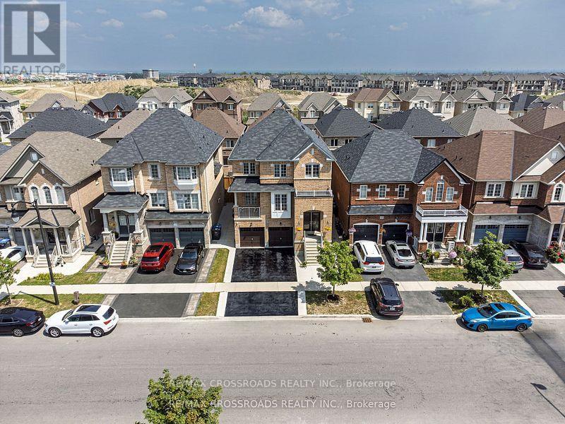 119 Russell Creek Dr, Brampton Sandringham-wellington North, ON L6R 0B3