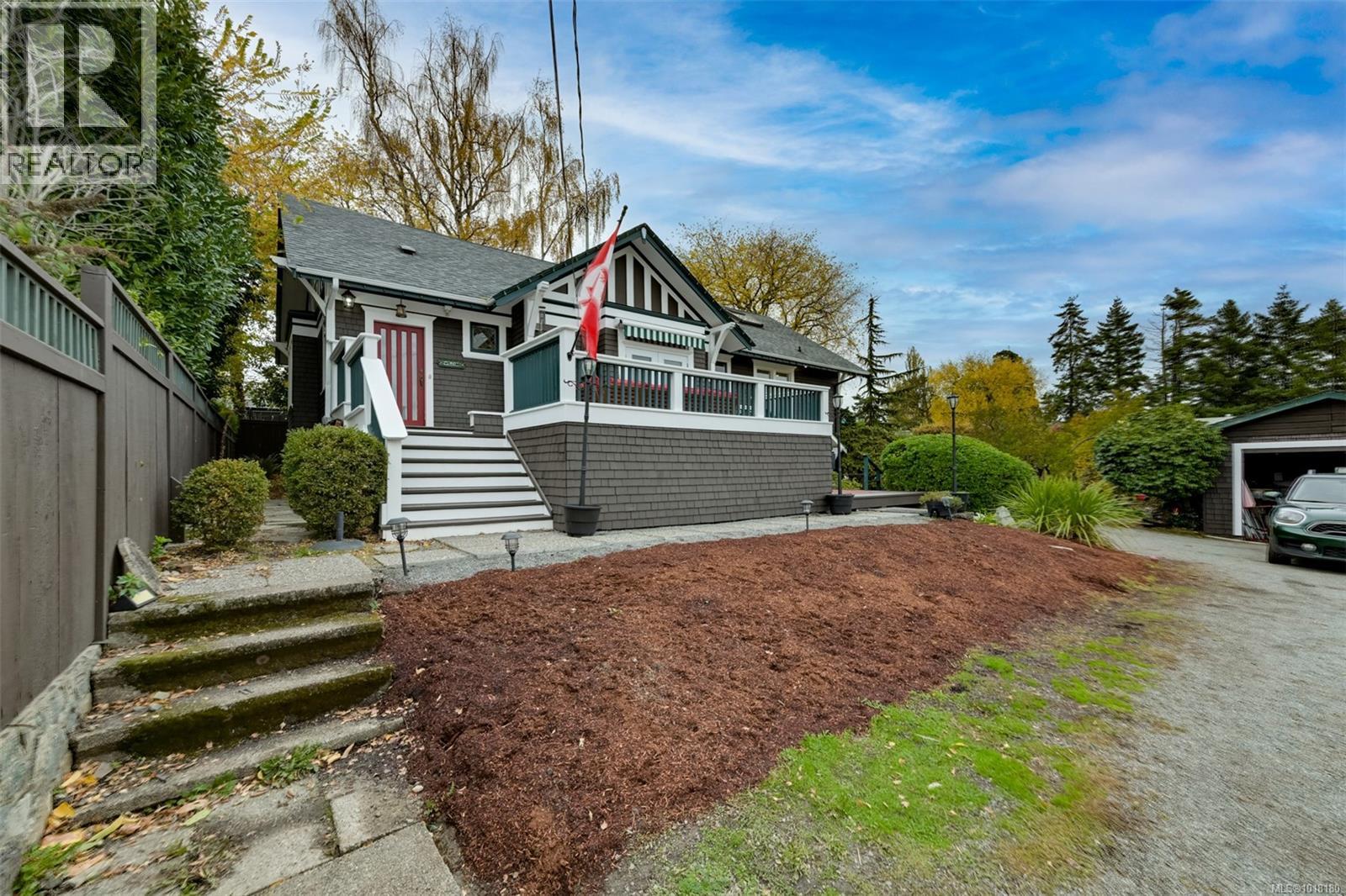 3291 Cedar Hill Rd, Saanich, BC V8P 3Y5