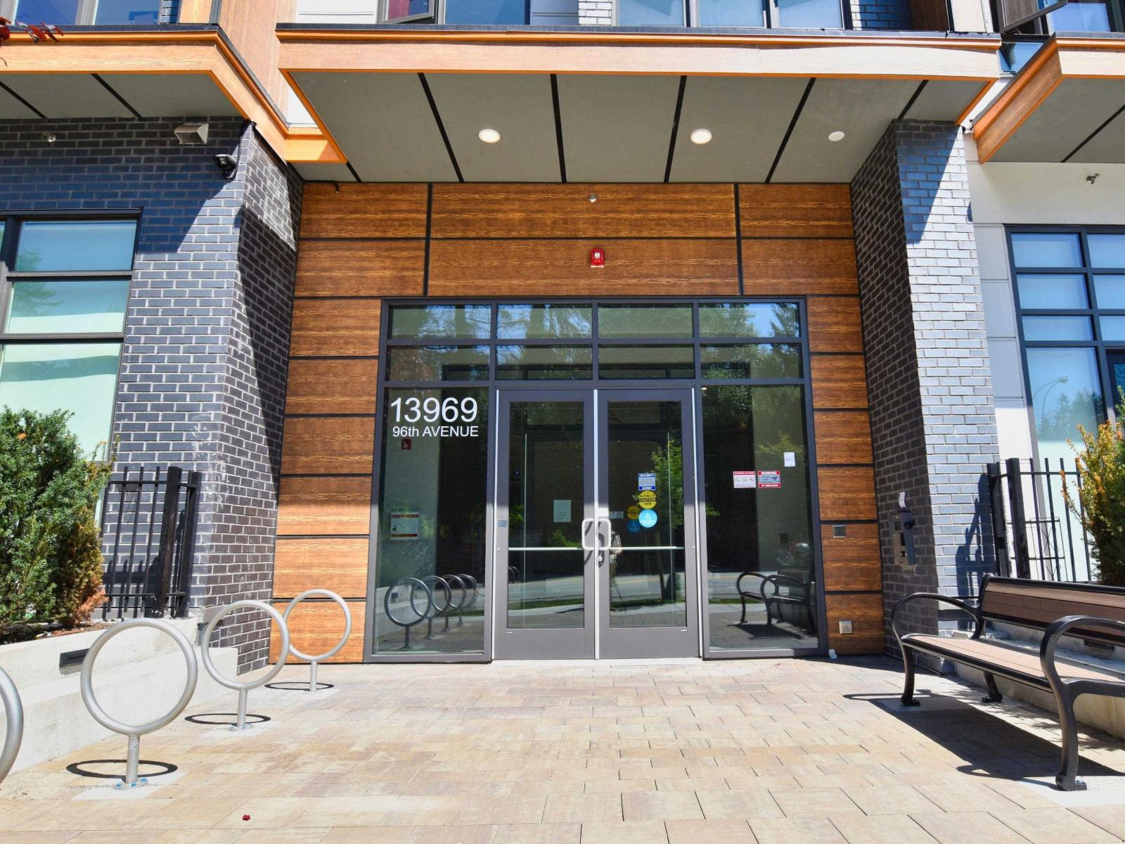 13969 96 Avenue Unit 417, Surrey, BC V3T 0T1