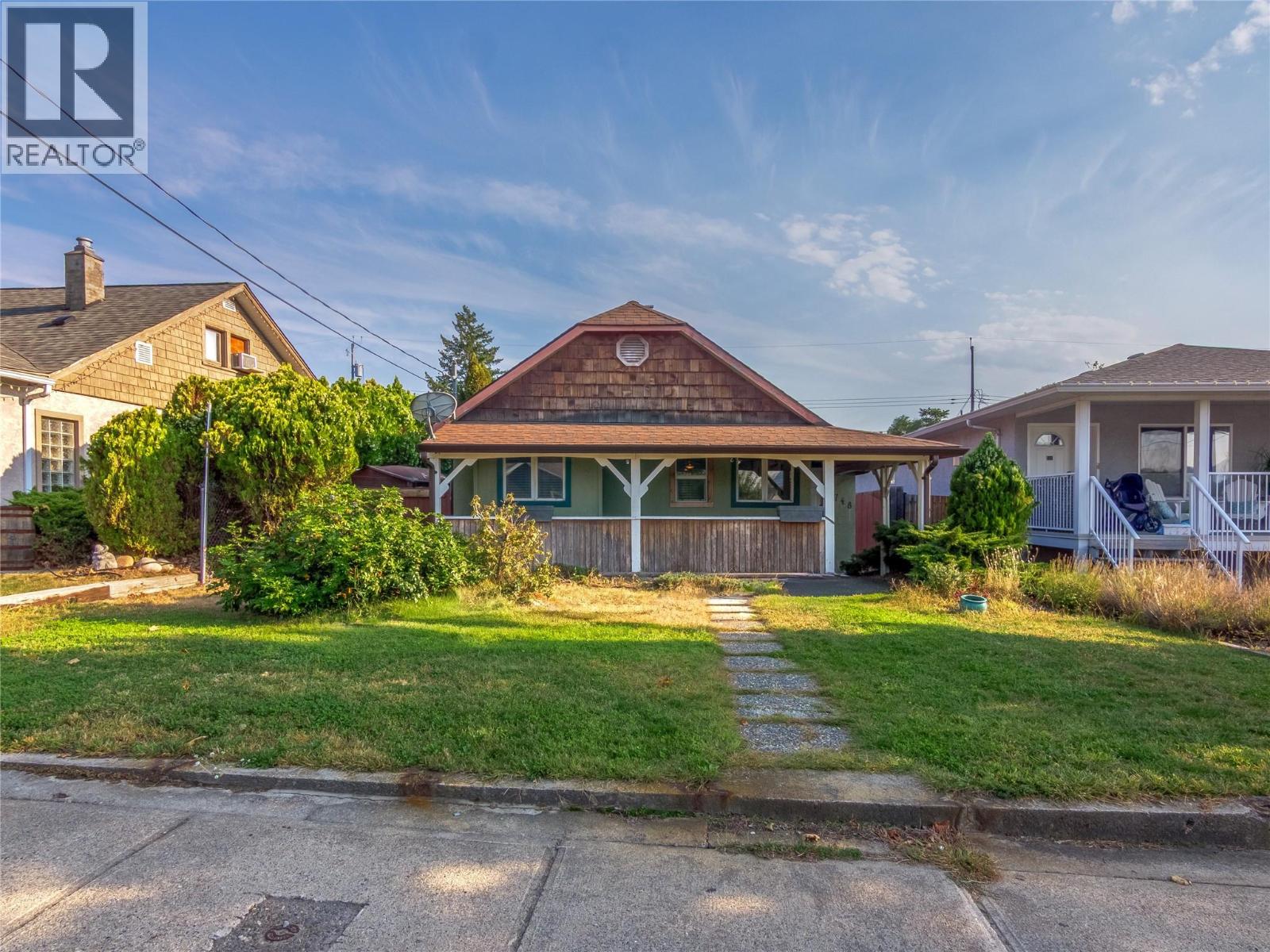748 Penticton Ave, Penticton, BC V2A 2M8