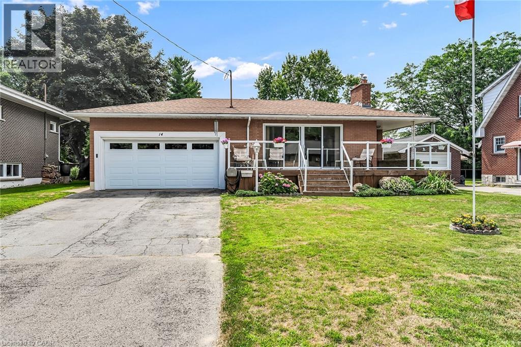 14 Payne Ave, Simcoe, ON N3Y 4C1