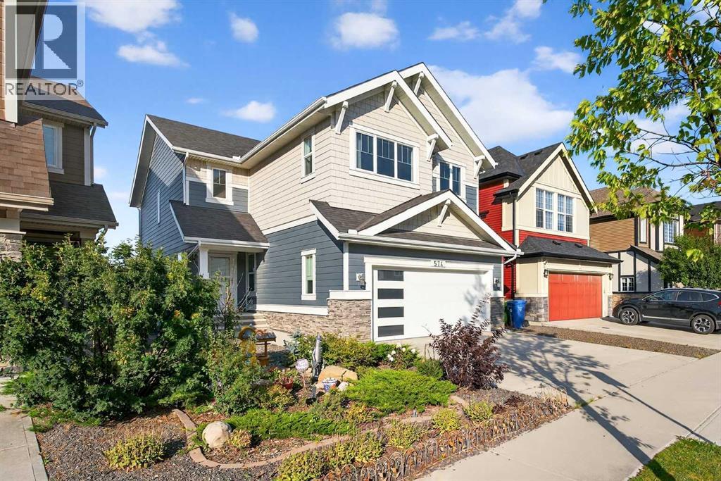 574 Sherwood Blvd NW, Calgary, AB T3R 0R7