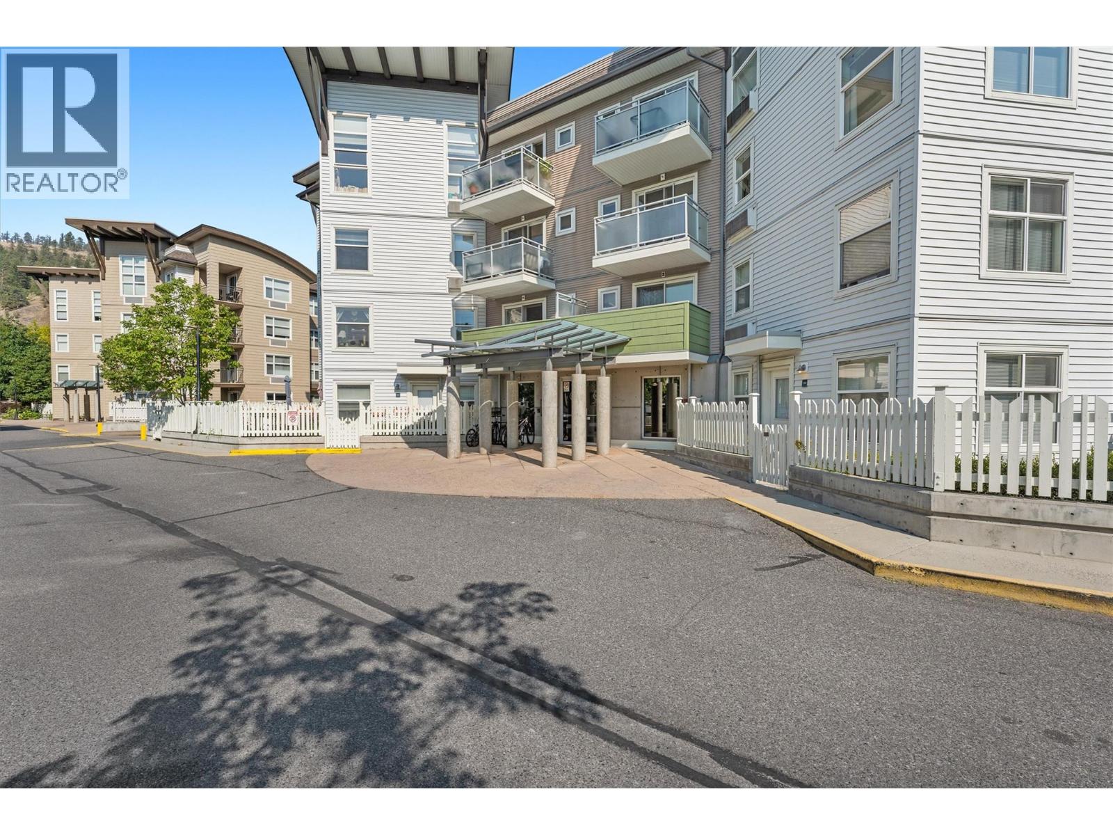 539 Yates Road Unit 406, Kelowna, BC V1V 2T8