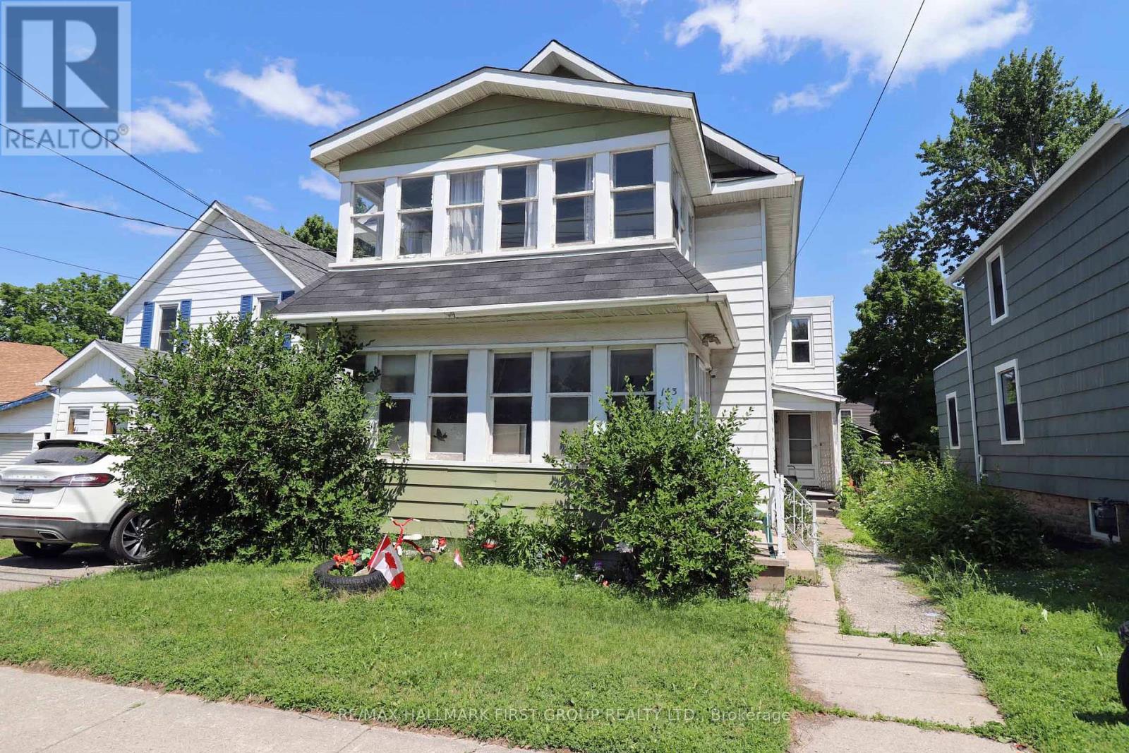 143 Brockville St, Smiths Falls, ON K7A 3Y7
