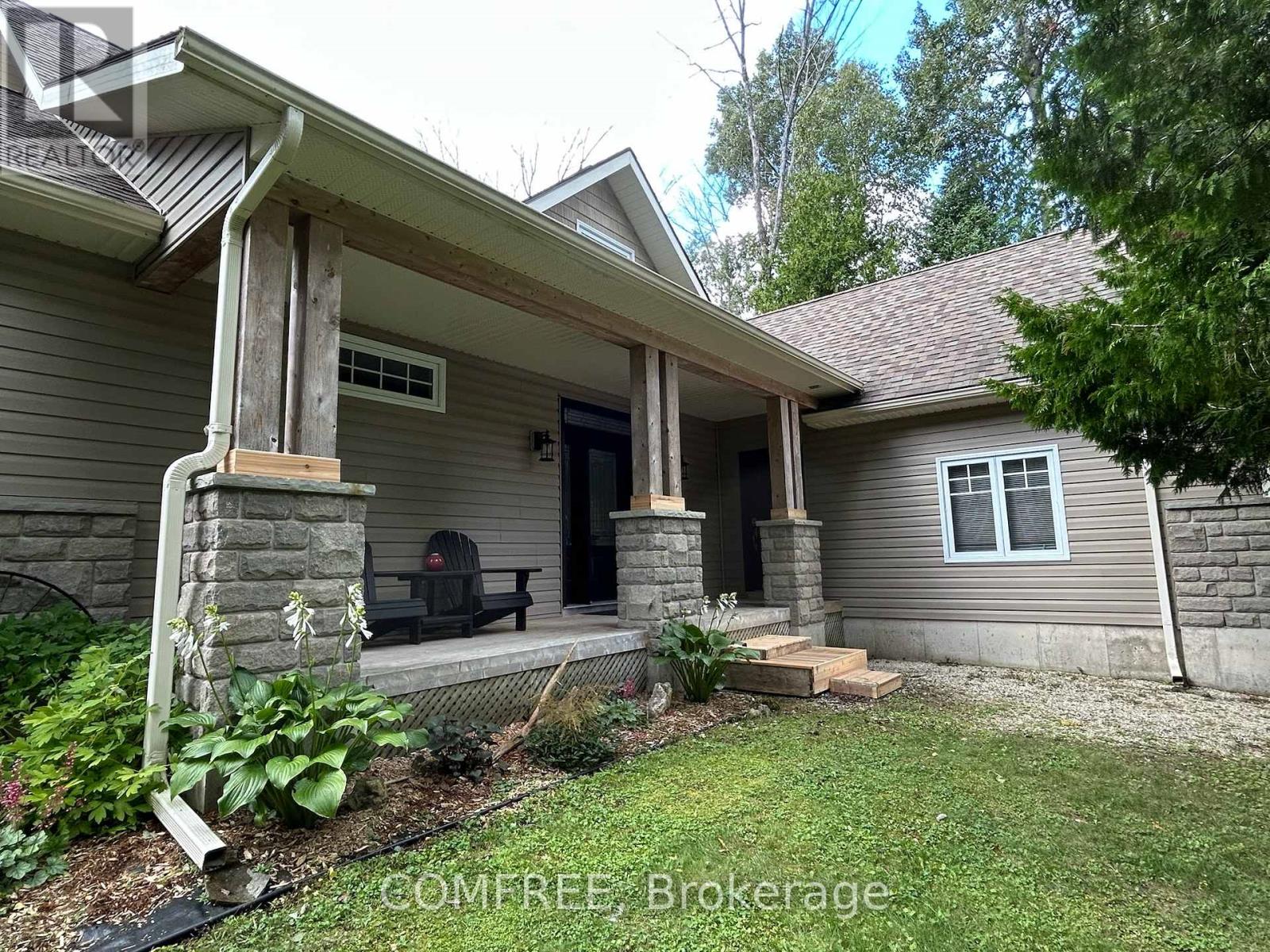38 Bell Dr, Northern Bruce Peninsula, ON N0H 2T0