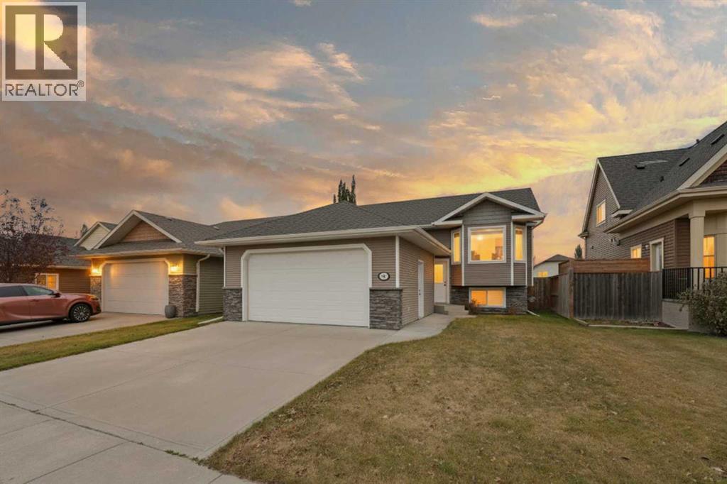 98 Stephenson Cres, Red Deer, AB T4R 0L6