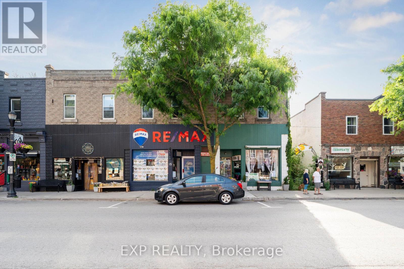 15 Coldwater Rd, Severn, ON L0K 1E0