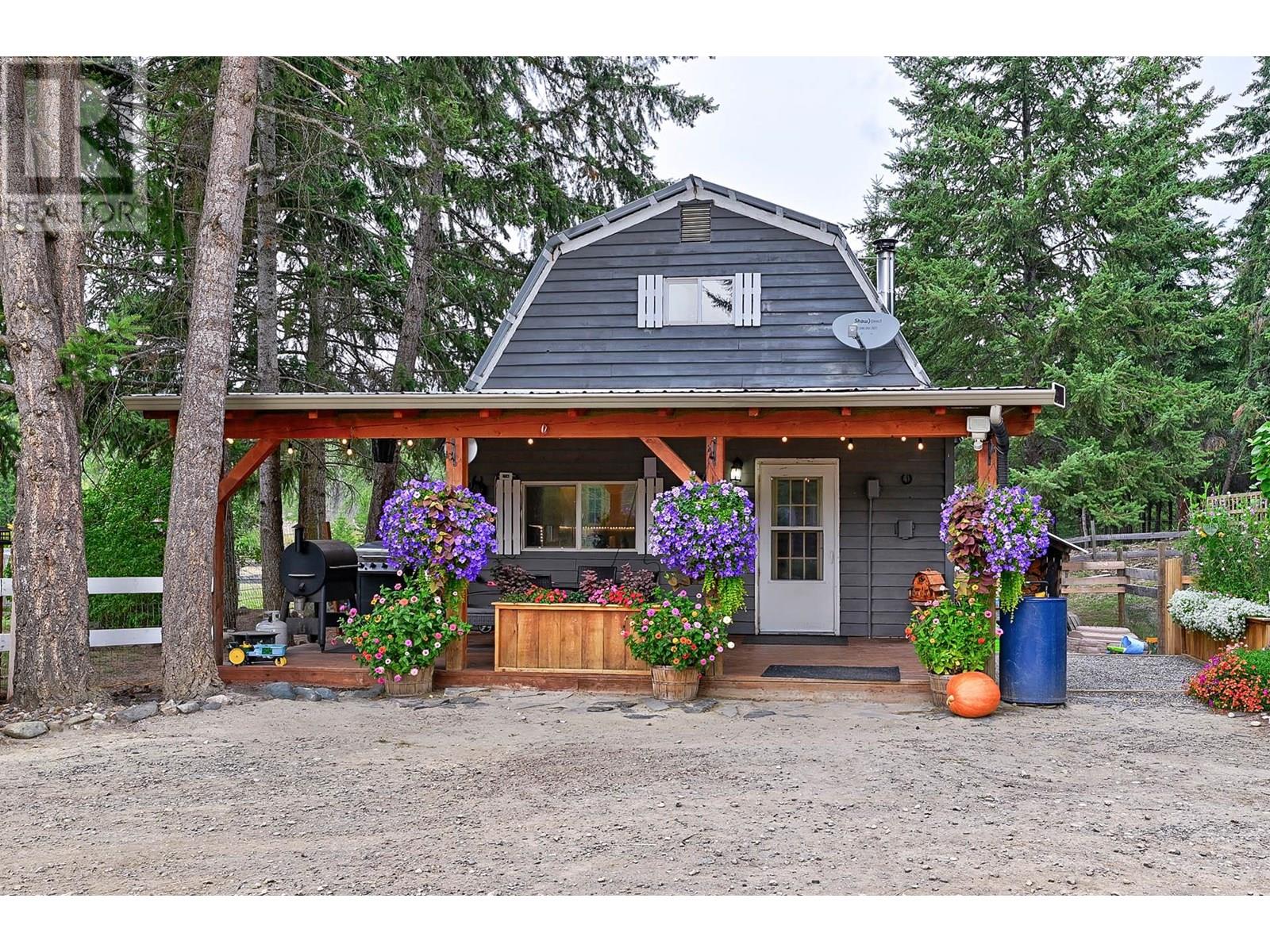 1153 Vista Point Rd, Barriere, BC V0E 1E0