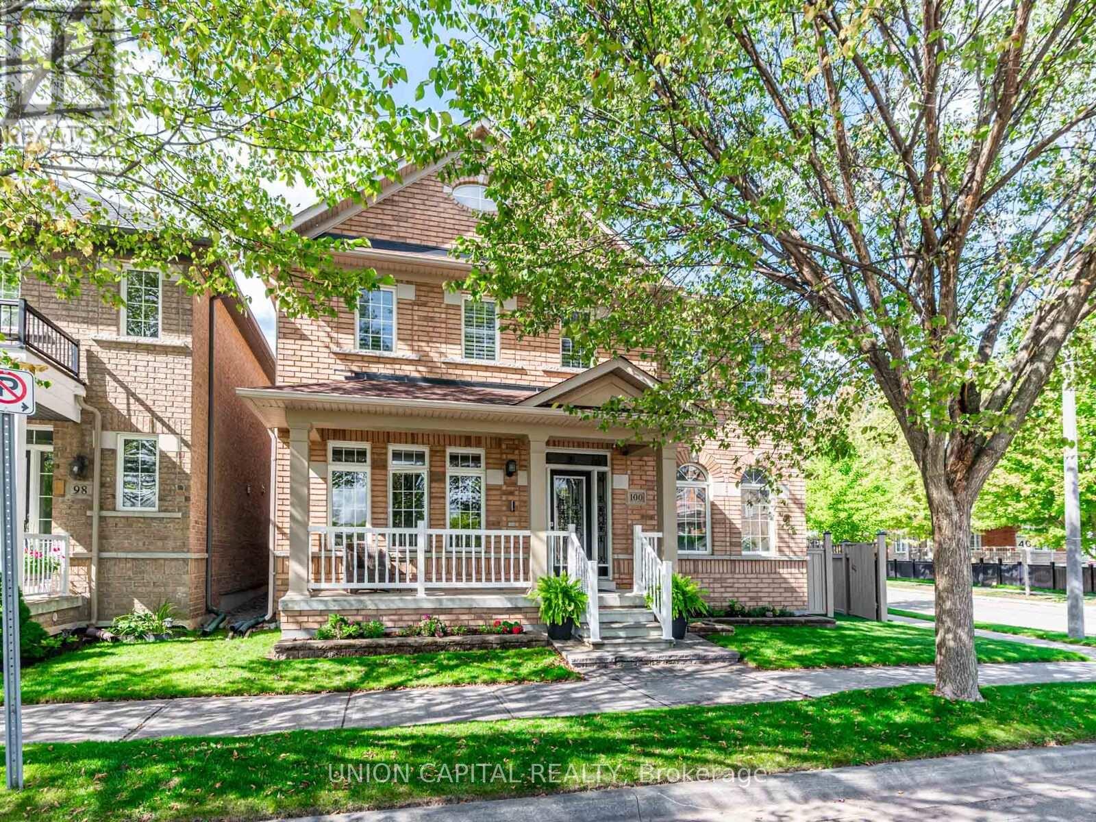 100 Albert Lewis St, Markham, ON L6B 0K3