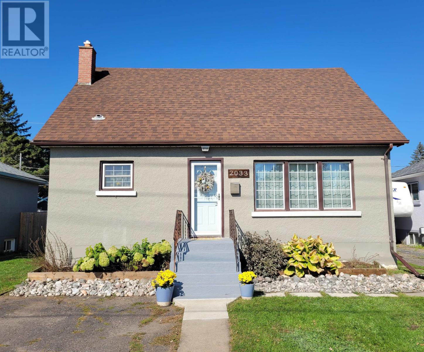 2033 Walsh St E, Thunder Bay, ON P7E 4W1