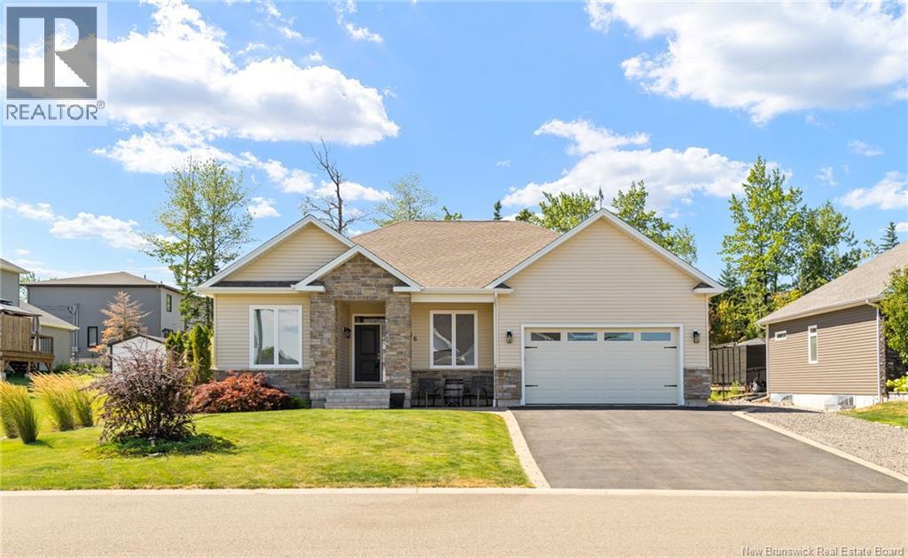 16 Louisarthur Ct, Dieppe, NB E1A 9M5