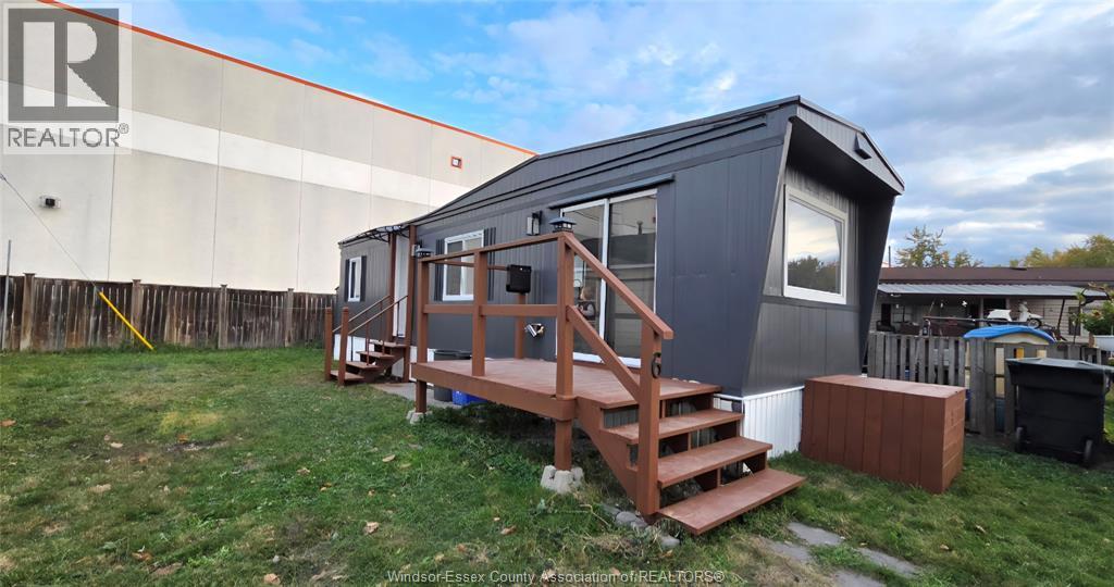 6 Bonita, Windsor, ON N8W 2B4