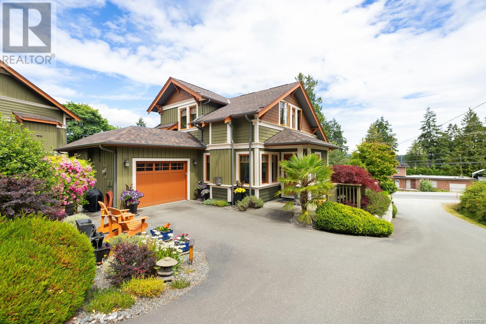 262 Fulfordganges Rd #a, Salt Spring, BC V8K 2L4