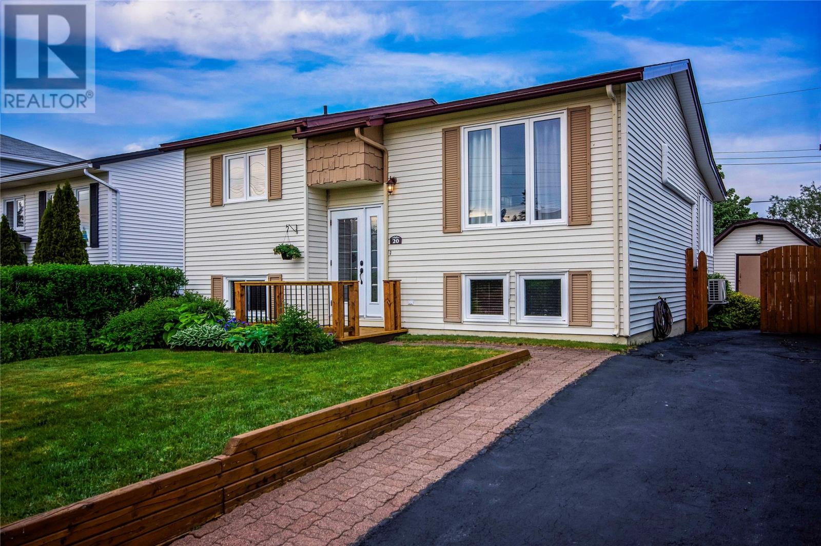 20 Jane Hts, Paradise, NL A1L 1E6