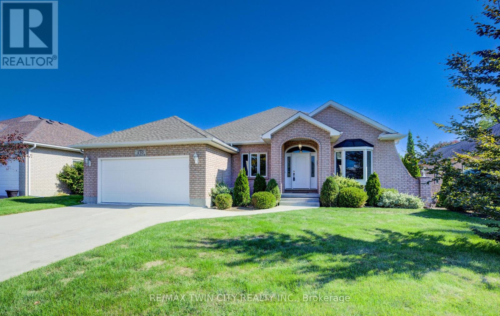 430 Caryndale Dr, Kitchener, ON N2R 1M8