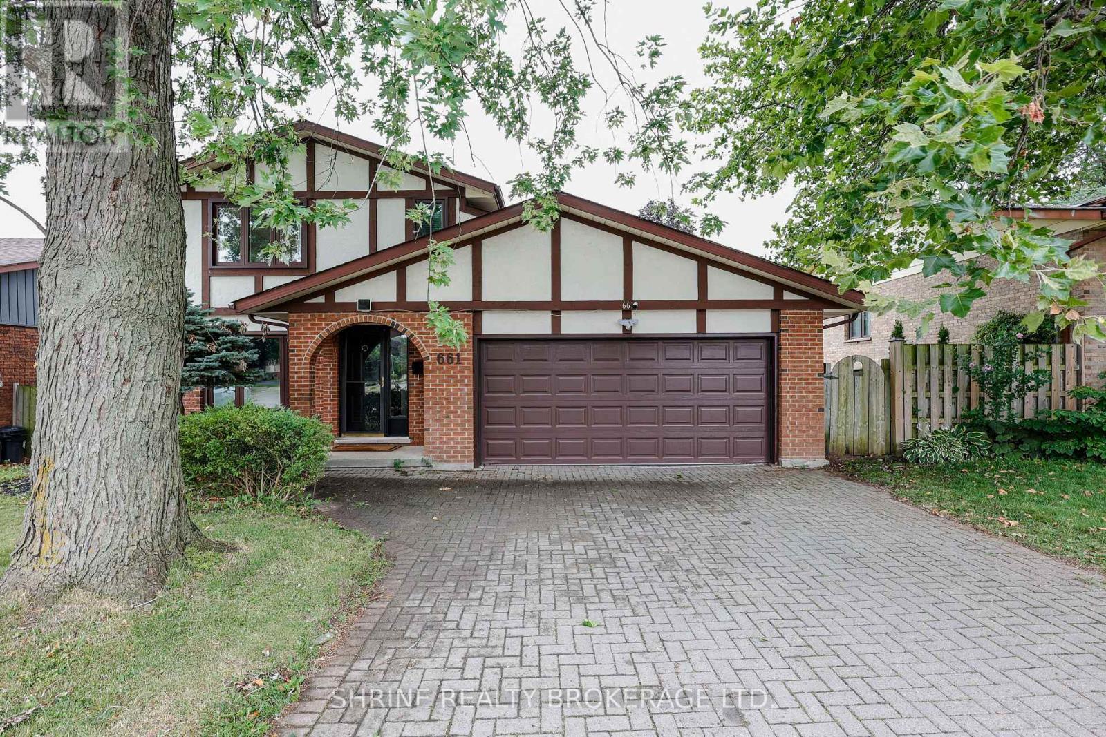 661 Upper Queen St, London, ON N6C 5C3
