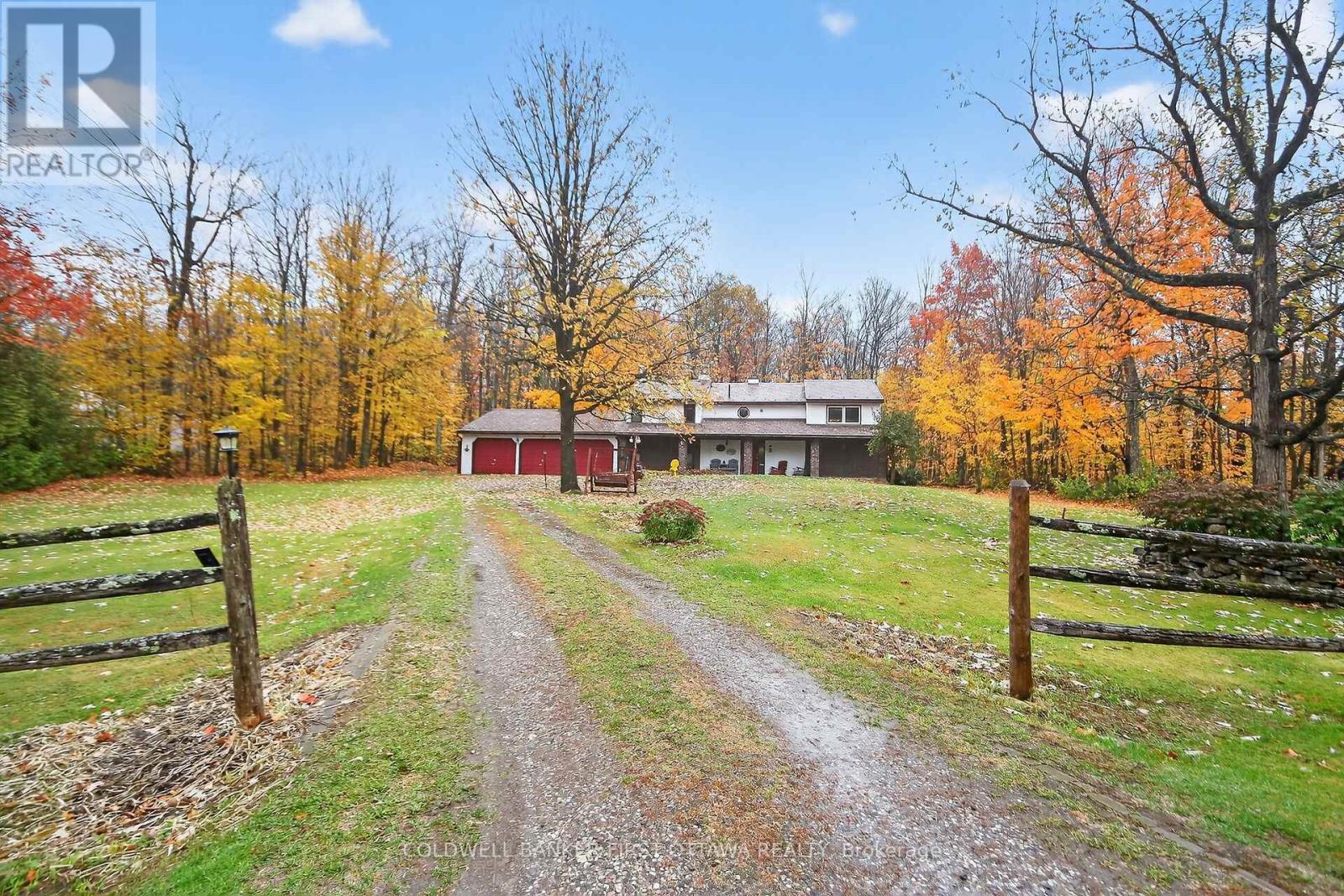 183 Foster Rd, Beckwith, ON K0A 1B0